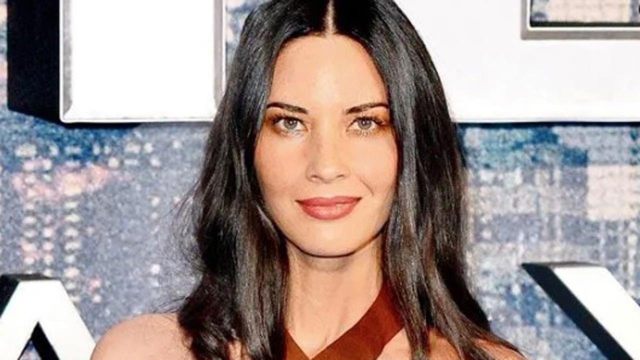 Olivia Munn opens up about body image issues amid pregnancy