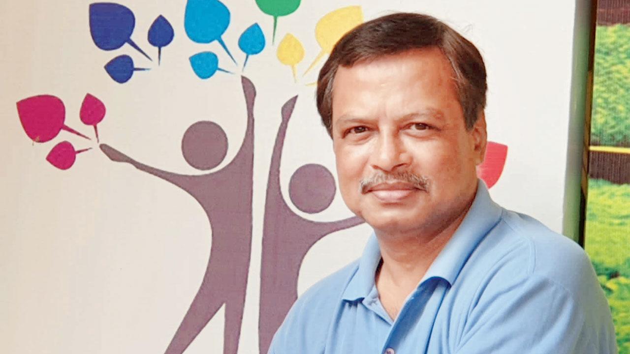 Prosun Roy, puja committee member of Spandan Foundation, Powai