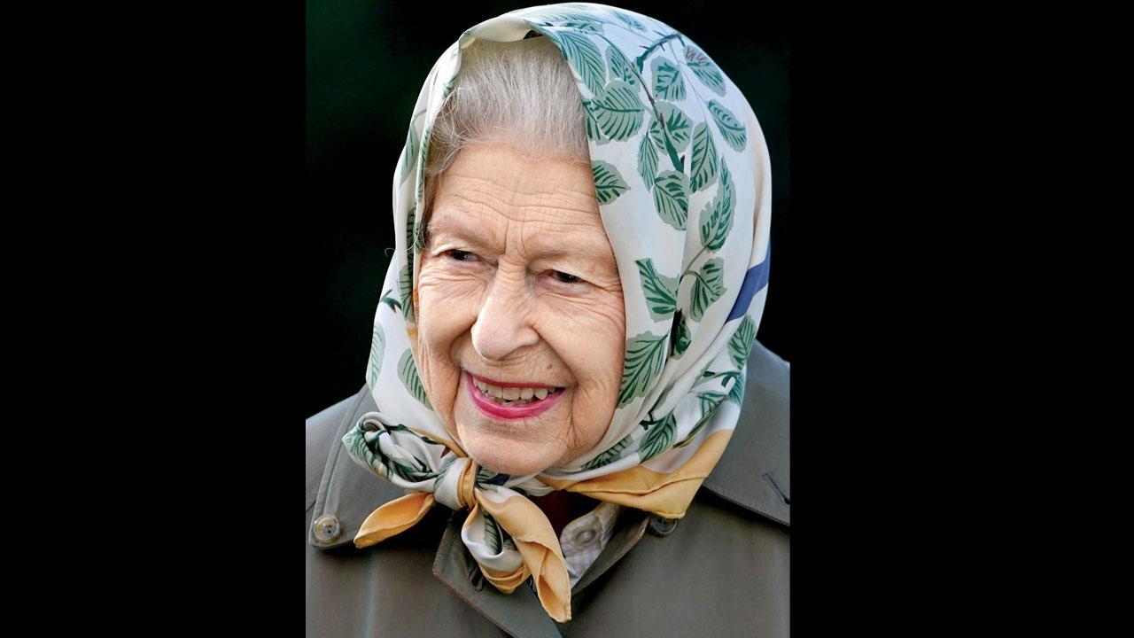 ‘Queen should rest for atleast two more weeks’
