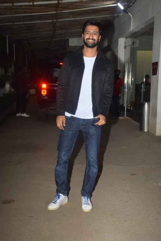 Vicky Kaushal looked excited for the special screening of his historical drama 'Sardar Udham' at a studio in Juhu, Mumbai. The actor opted for a pair of jeans, white t-shirt and a black jacket for the special outing.