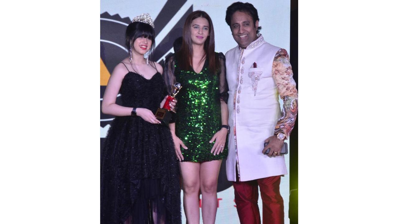 Grand Fashion & Award Show 
