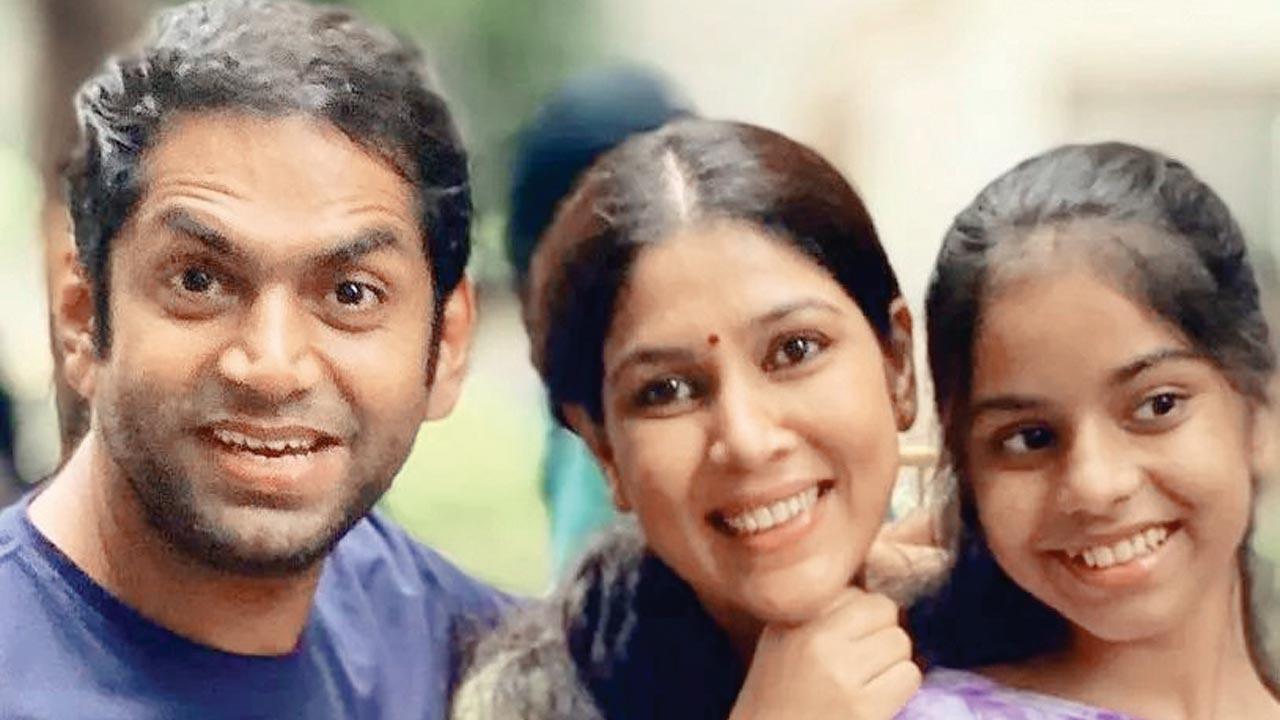 Sharib, Sakshi and Vanshika on set