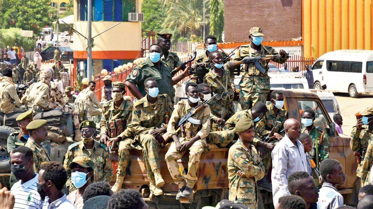 Sudanese PM returns home; some other leaders still detained