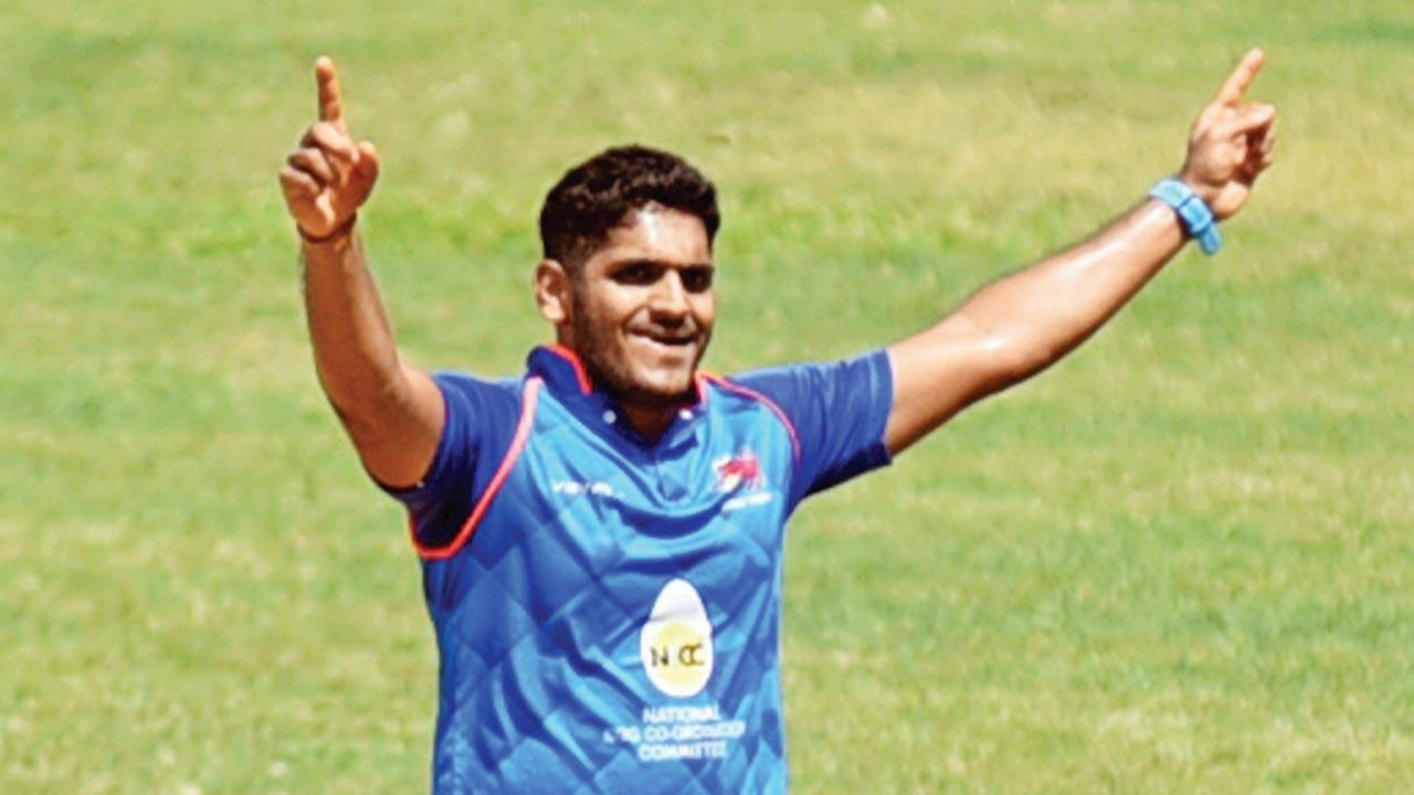 Parsee Gym, Payyade SC enter final