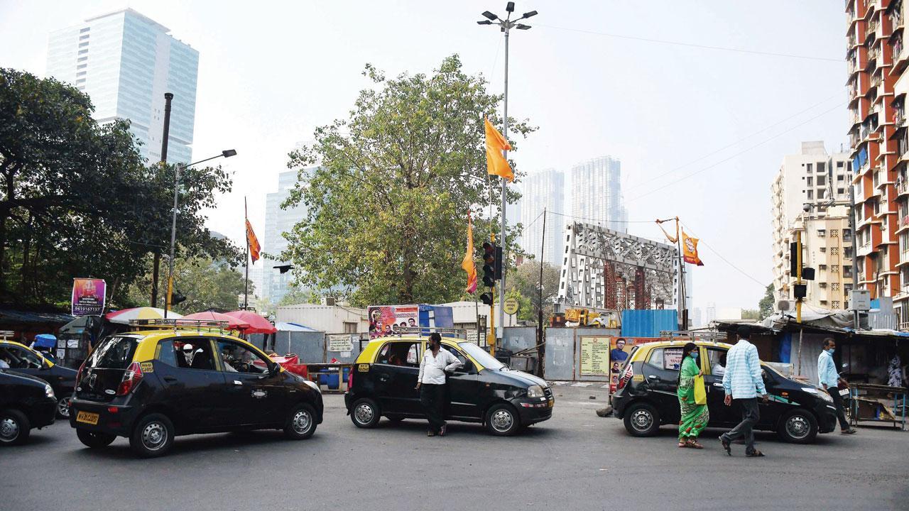 Mumbai: Cabbies demand fare hike as CNG rate up twice in 10 days
