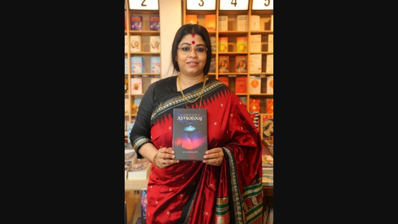 Know Your Horoscope Prediction for November 2021 by Astrologer Dr. Sohini Sastri