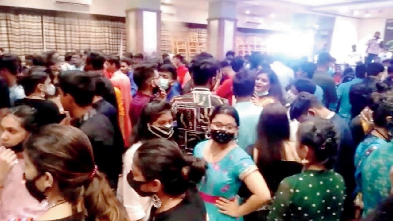 Police bust secret garba party at Bhayandar West