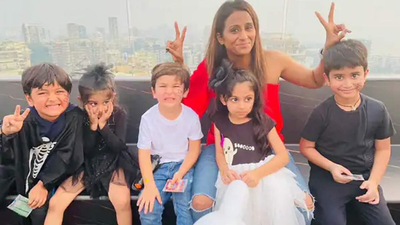 Though Kareena Kapoor Khan is yet to share some details about her celebration, one of the party organizers already shared a few photos from the Halloween party that occurred last night. The spooky celebration was attended by Ravie Kapoor, Laksshya Kapoor, Taimur Ali Khan, among other star kids. Photo courtesy: Monica Chhajed's Instagram account