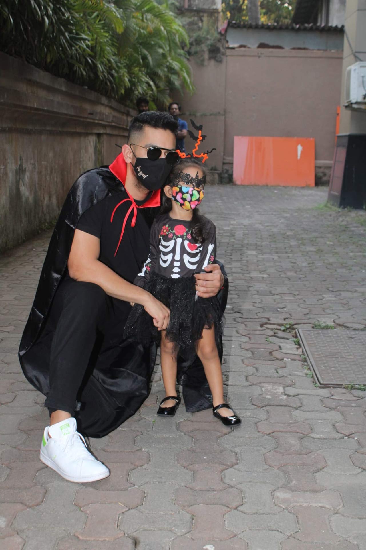 Angad Bedi and Neha Dhupia's daughter Mehr Dhupia Bedi was also seen donning the scary vampire look. Angad Bedi also accompanied his daughter by dressing up as a blood-sucking scary ghost. Picture courtesy: Yogen Shah