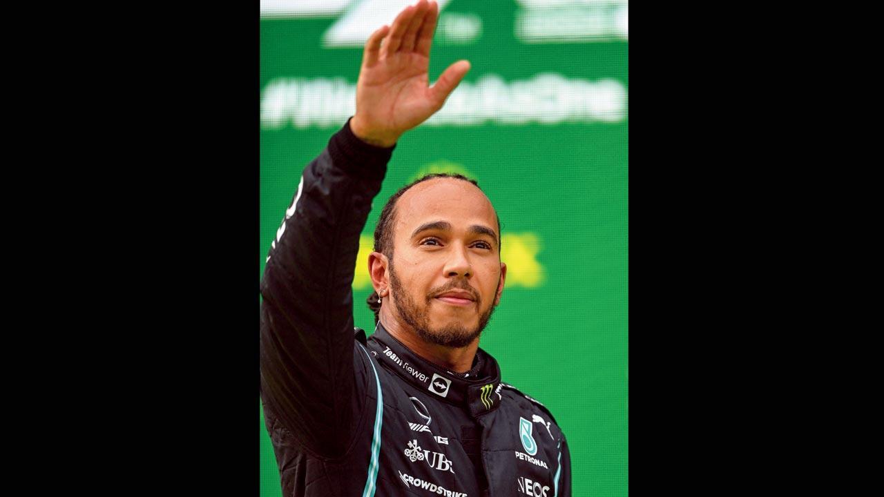 Hamilton dominates qualifying to minimise grid penalty