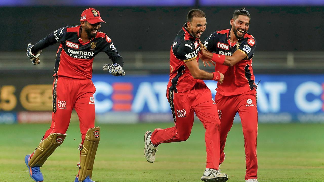 Royal Challengers Bangalore's star bowler Harshal Patel set a new record in the IPL as he now has the most number of wickets taken in a single IPL season by an Indian cricketer. Harshal overtook Jasprit Bumrah's record of 27 wickets in the IPL 2020 season. Harshal Patel took 32 wickets at the IPL 2021 edition