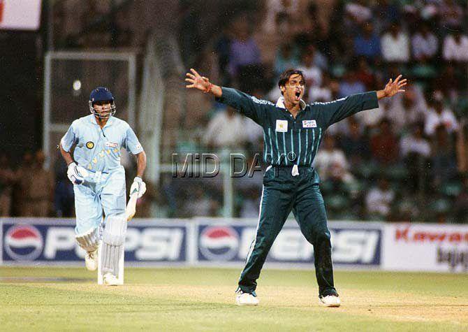Pakistan speed demon Shoaib Akhtar appeals for a wicket