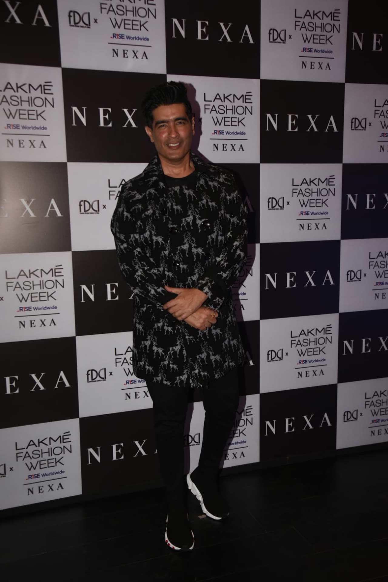 Manish Malhotra showed off his uber-cool side in this all-black outfit as he attended the night of fashion.