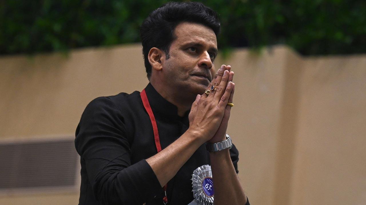 Manoj Bajpayee attends National Film Awards ceremony, shares pictures with Rajinikanth, Dhanush