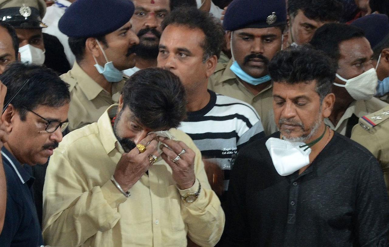 Telugu superstar Nandamuri Balakrishna paid his last respects and stated that though he and Puneeth were born to different mothers they were like brothers. 
