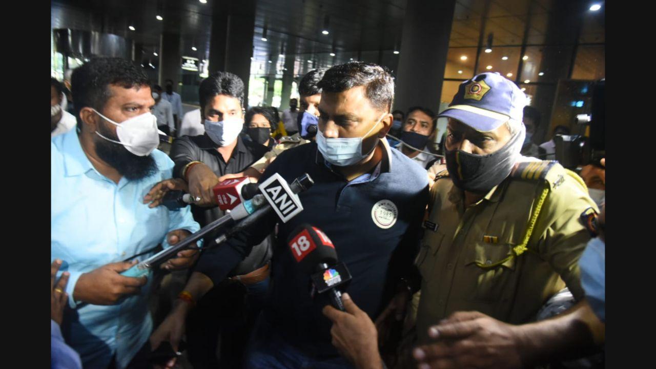 Extortion allegations: NCB's vigilance probe team recording Sameer Wankhede's statement