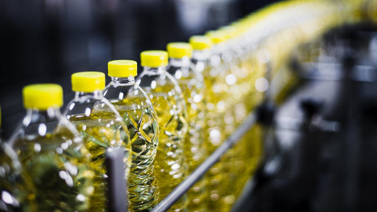 Centre seeks report on action taken against edible oil hoarders