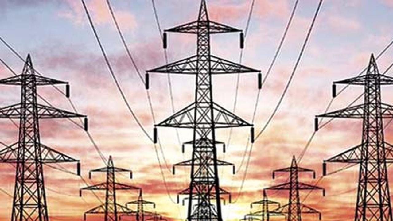 Power company blames Maha BJP leader of flouting deal, Rs 170 crore loss