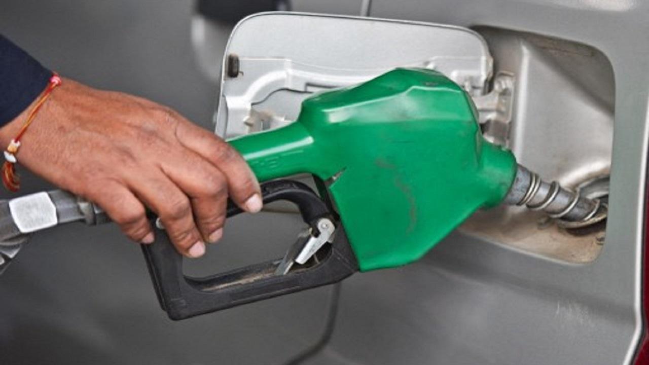 Fuel prices hit fresh record high, increase for 6th straight day