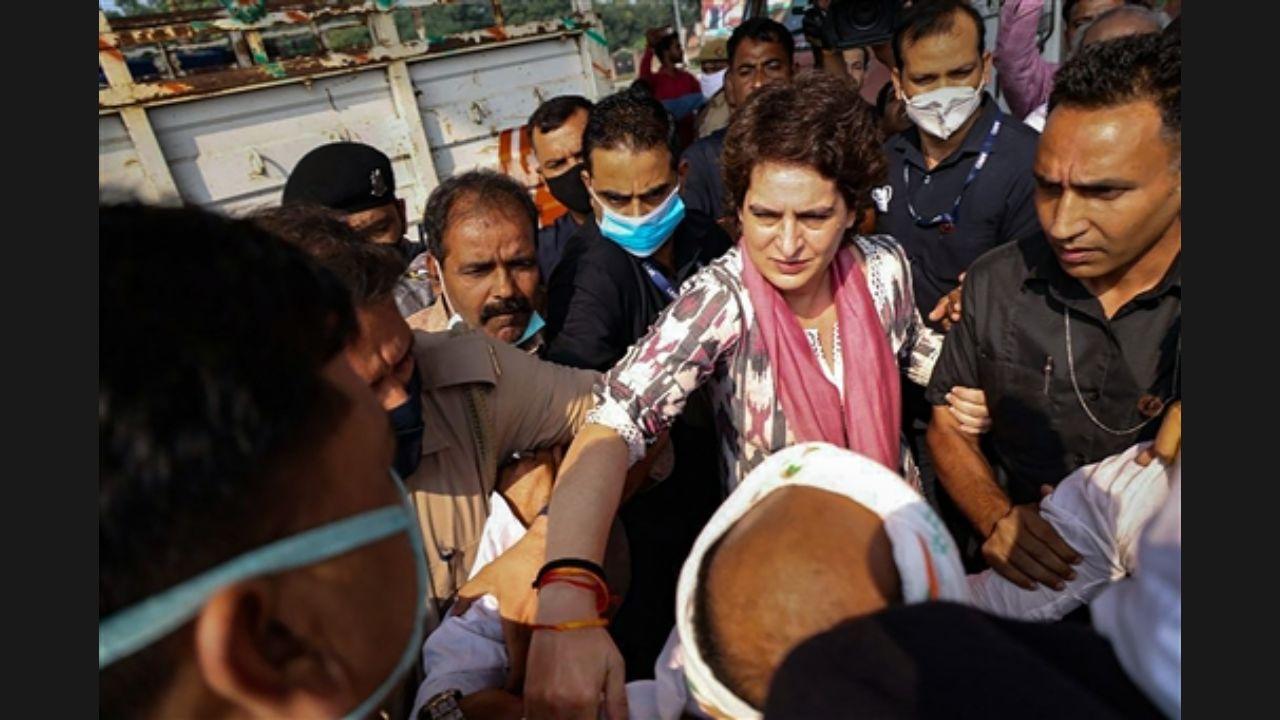 Priyanka Gandhi stopped by UP police from going to Agra