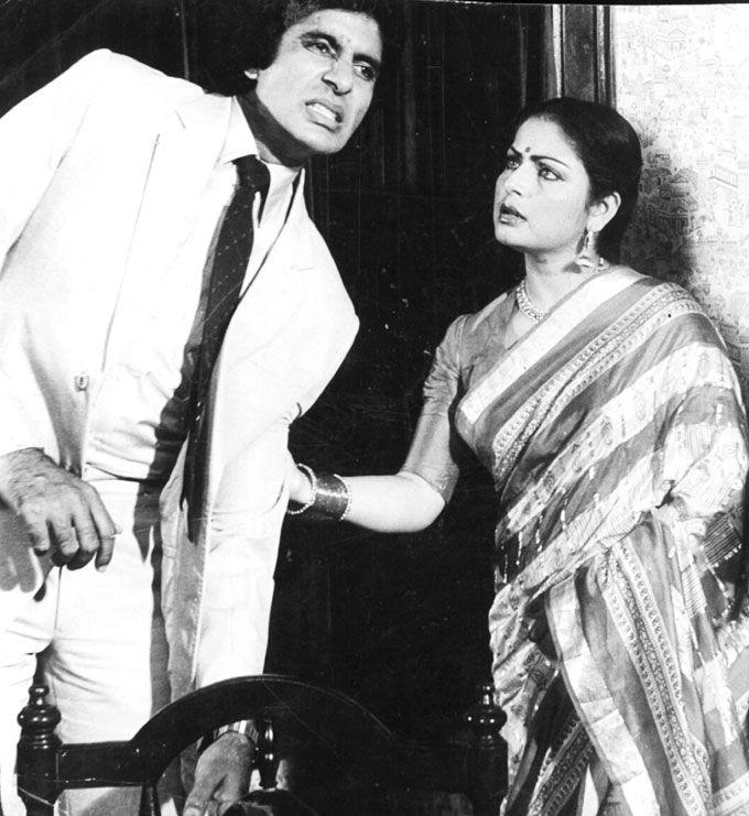 Amitabh Bachchan and Rakhee in a still from their film Bemisaal. The duo had worked in films like Lawaaris, Ek Rishtaa, Barsaat Ki Raat, Reshma Aur Shera and others.