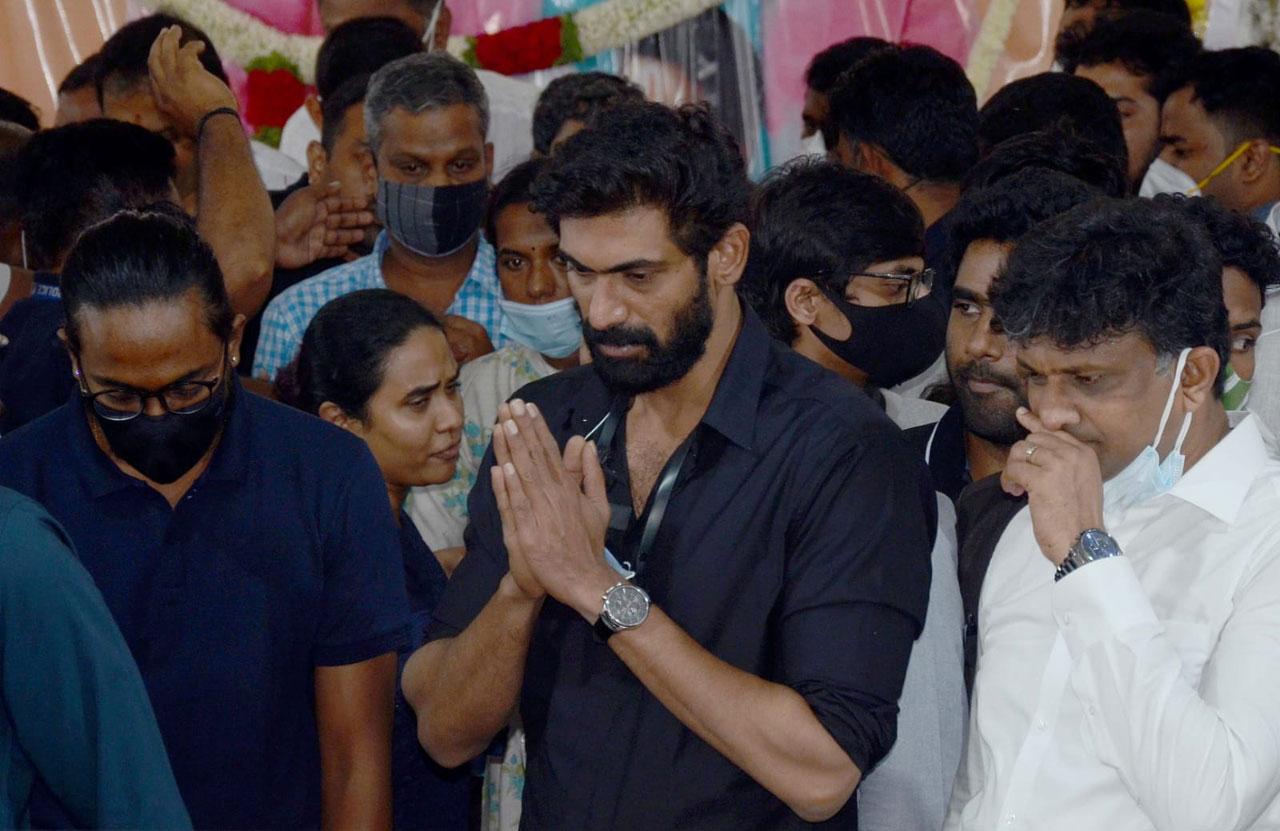 Rana Daggubati too arrived at the Kanteerava Stadium to pay homage to the Powerstar of Kannada cinema. 