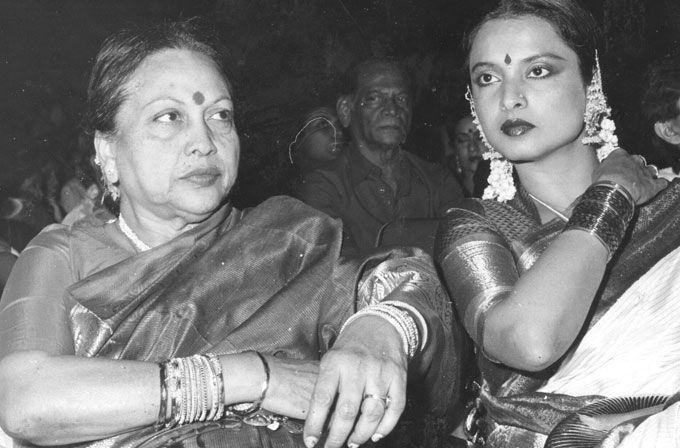 On the personal front, Rekha married Delhi-based industrialist Mukesh Aggarwal in 1990. However, the latter committed suicide a year later.
