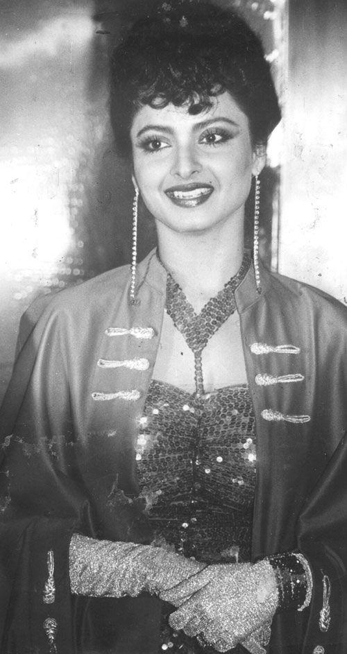 Though Rekha made her first appearance in the Hindi film industry with 'Anjana Safar', the release got delayed and 'Sawan Bhadon' which was directed by Mohan Segal released in 1970 was the film in which the audience saw Rekha for the first time in Hindi movies. 'Sawan Bhadon' also marked the debuts of Navin Nischol and Ranjeet.