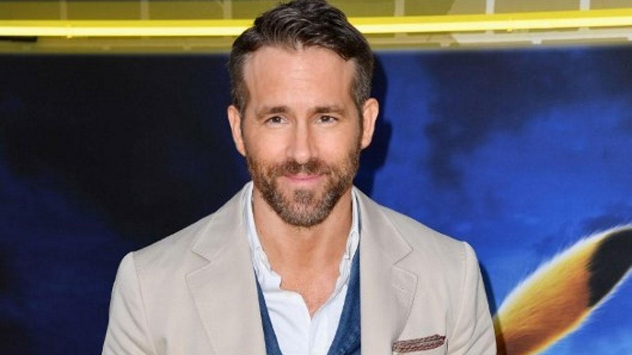Ryan Reynolds talks about what inspired the look of his character in Free Guy