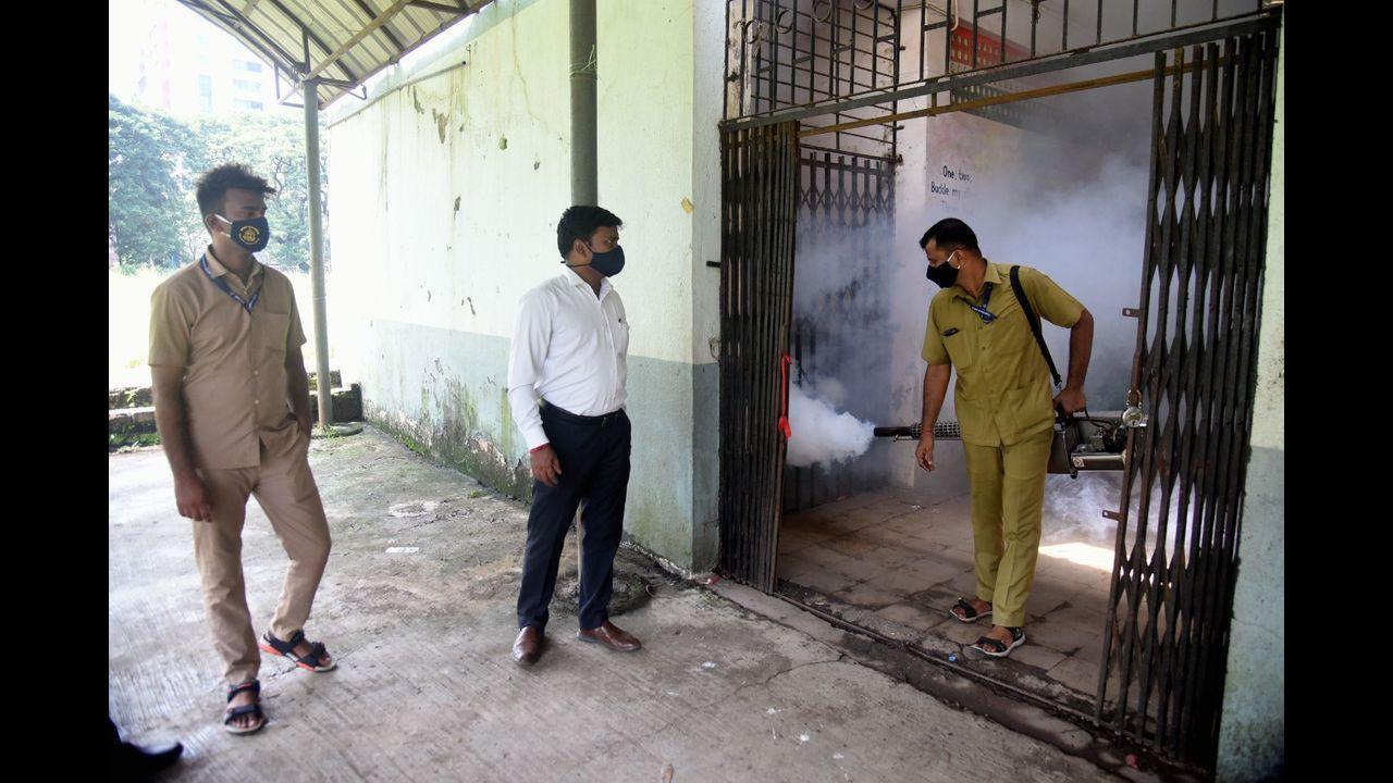 There should be separate entry and exit to the school, if possible. No one other than students, teaching and non-teaching staff should be allowed on school premises. Pic/Sameer Markande