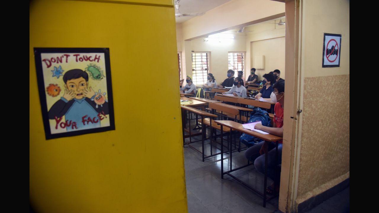 In Maharashtra, physical classes in schools were stopped in March 2020, after the outbreak of the Covid-19 pandemic. Pic/ Sameer Markande