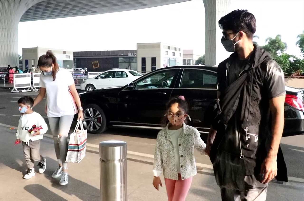 Even when clicked in the city, Shahid Kapoor is rarely seen posing for the pictures. On the work front, Shahid has recently wrapped up shooting with directors Raj and DK, who were also the brains behind the popular crime thriller series 'The Family Man 2'. He also announced the release date of his film 'Jersey' on Sunday. The film will release on December 31, 2021.