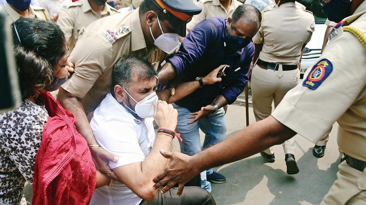 Maharashtra bandh: Shiv Sena, NCP workers ‘forced’ the city shut, say shopkeepers