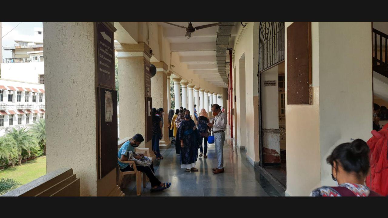 Many students are yet to get their second dose of the Covid-19 vaccine and hence are not able to attend in-person classes, despite being excited about it. Pic/Pradeep Dhivar