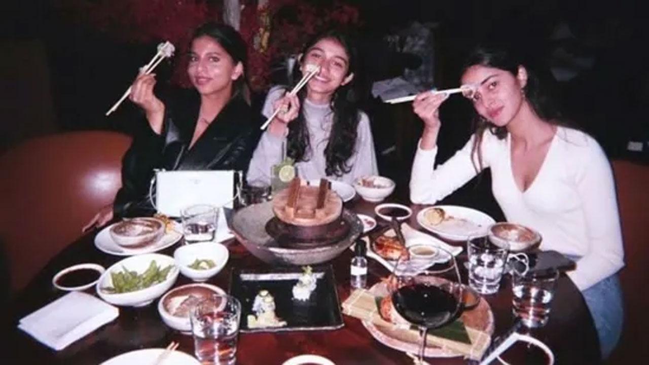 Ananya Panday turns 23; Suhana Khan, Kareena Kapoor Khan and other celebs share birthday wishes