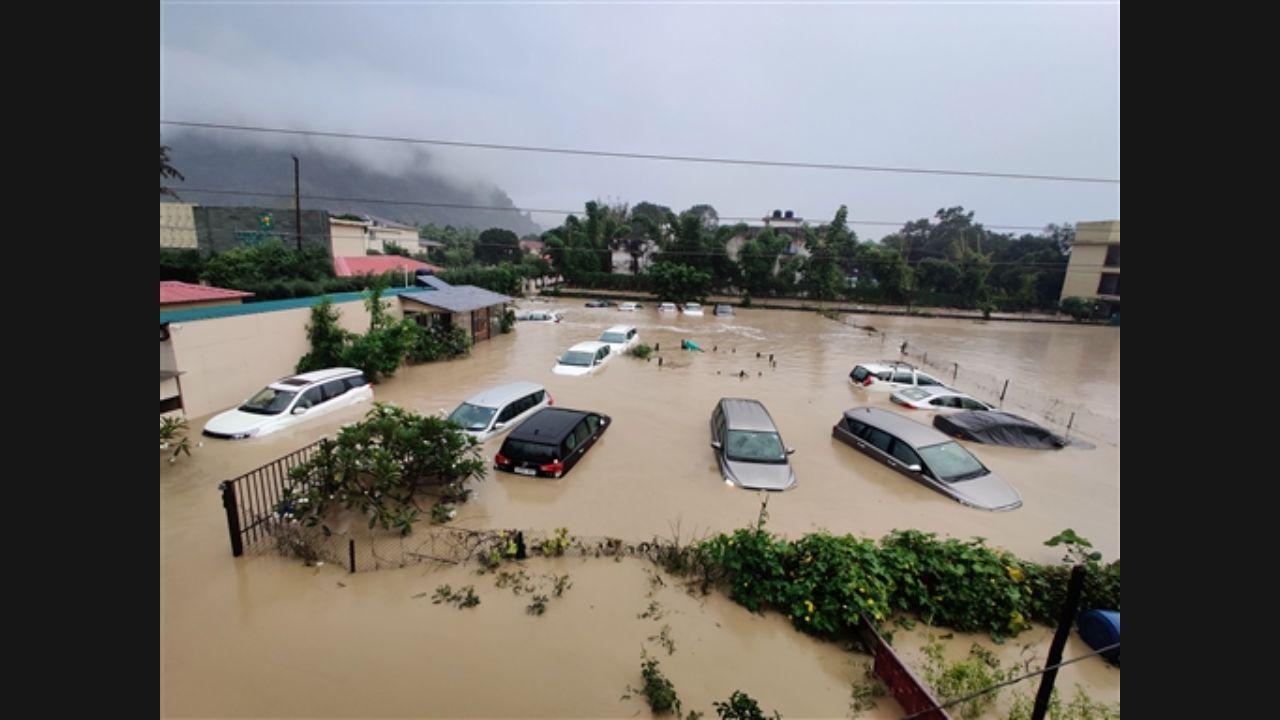 At least 34 people have died due to heavy rains in the state. Pic/PTI