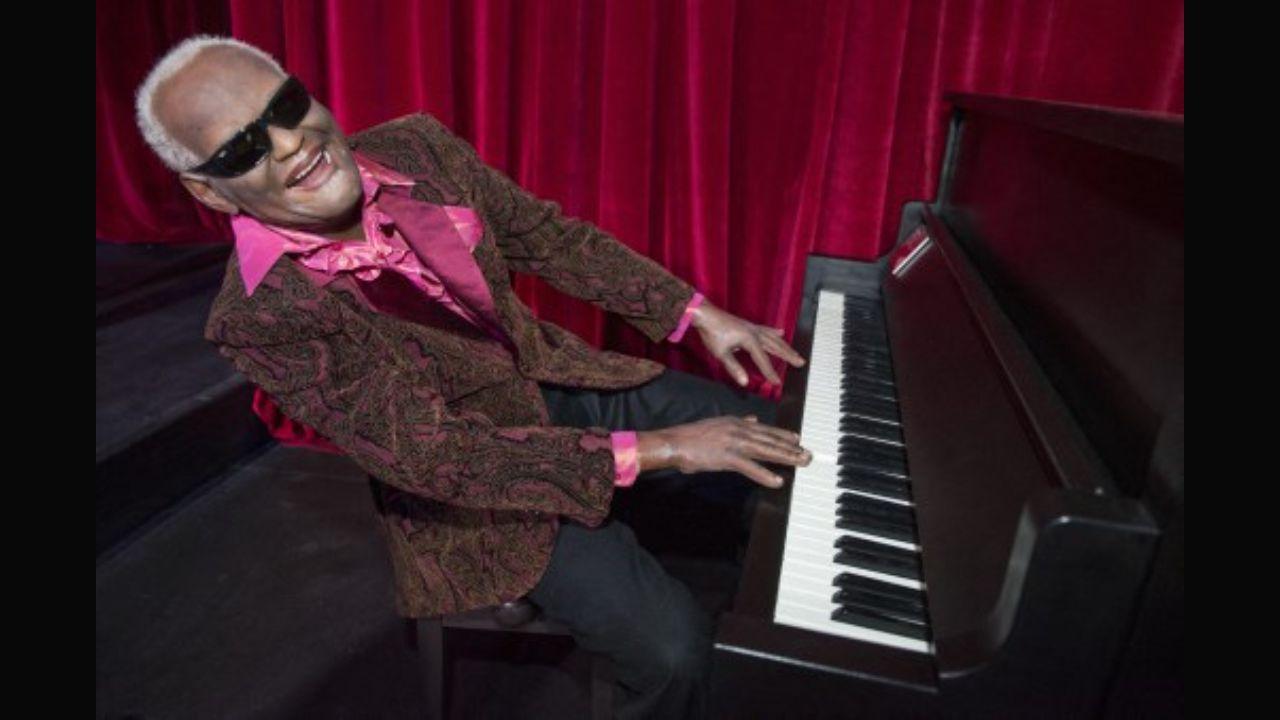 American pianist and singer-songwriter Ray Charles was born on September 23, 1930 in Albany, Georgia, US. He is said to have got curious about music at the age of three, when he heard musician Wylie Pitman play Boogie Woogie. However, he lost his eyesight completely by the time he was seven-years-old. In this photo, the wax figure of US musician Ray Charles is seen during the grand opening of the Grévin Montréal on April 17, 2013 at the Eaton Center in Montreal, Quebec, Canada. Photo: AFP