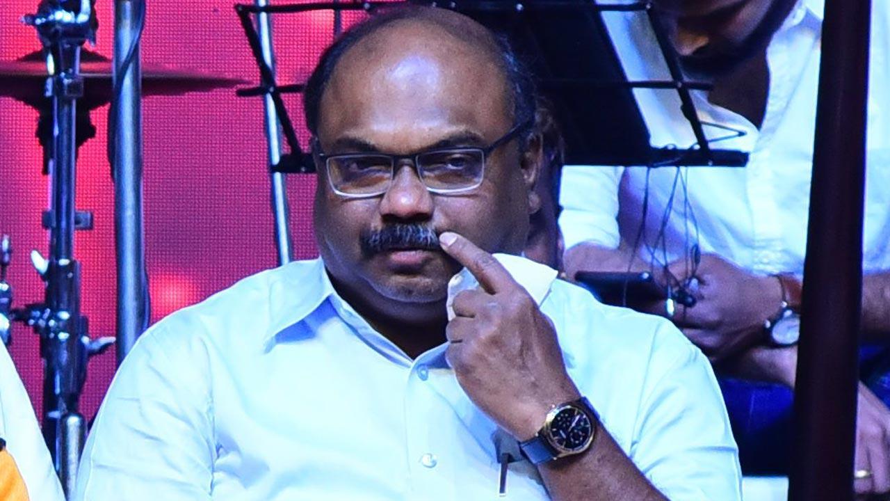 ED summons Maharashtra Minister Anil Parab's close-aide in money laundering case