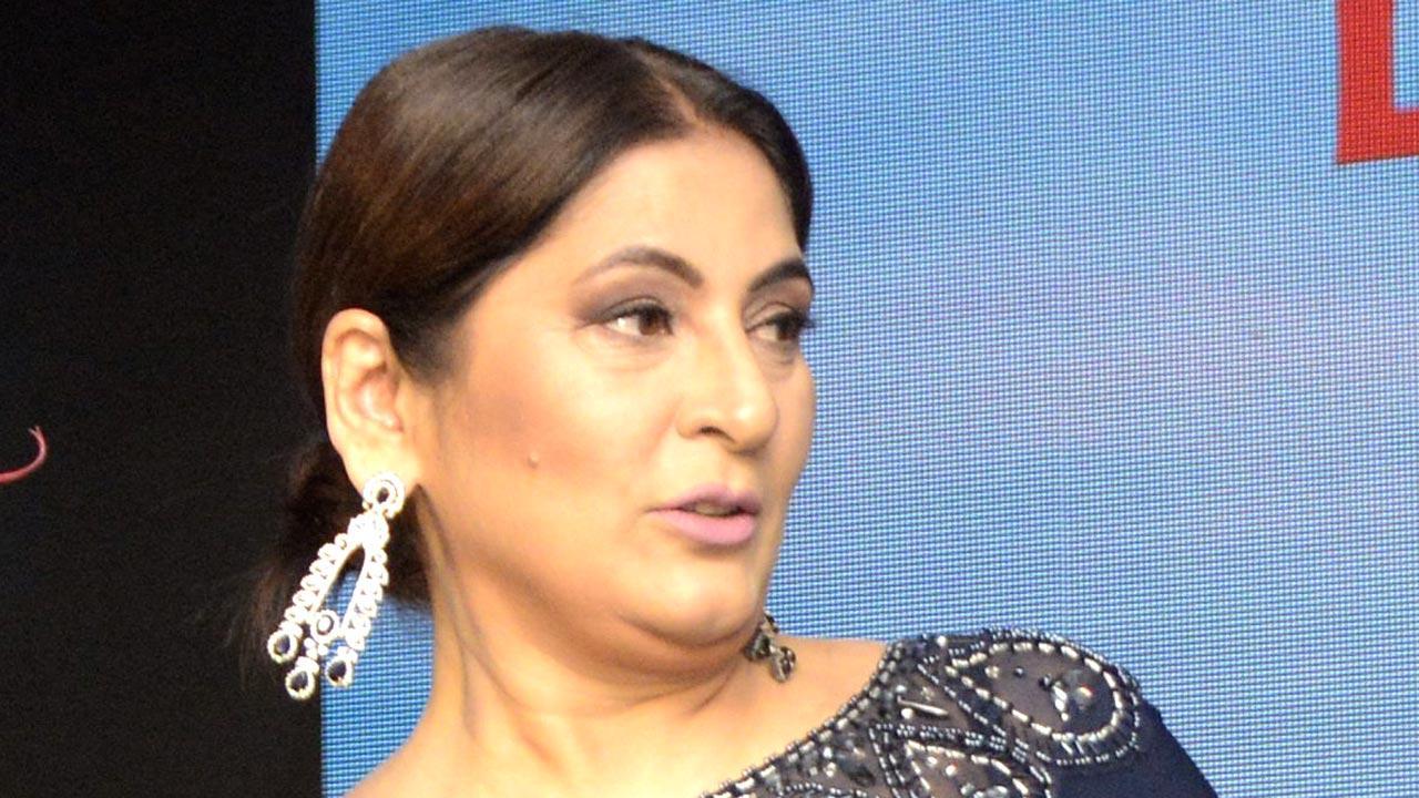 Netizens trend Archana Puran Singh memes following Navjot Sidhu's resignation as Punjab Congress Chief
