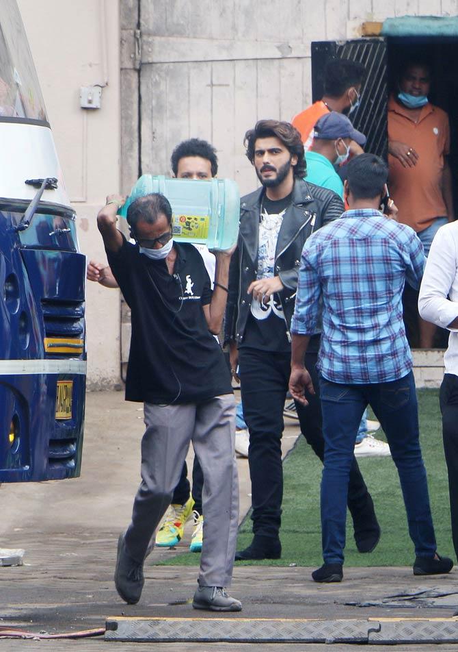 Arjun Kapoor was also spotted in Mumbai on the sets of a shoot. The actor is currently gearing up for the release of his horror-comedy 'Bhoot Police'.