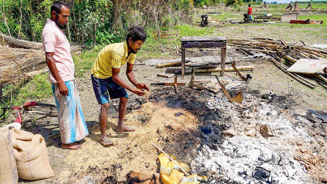 Assam police killings: Bandh hits normal life in Darrang