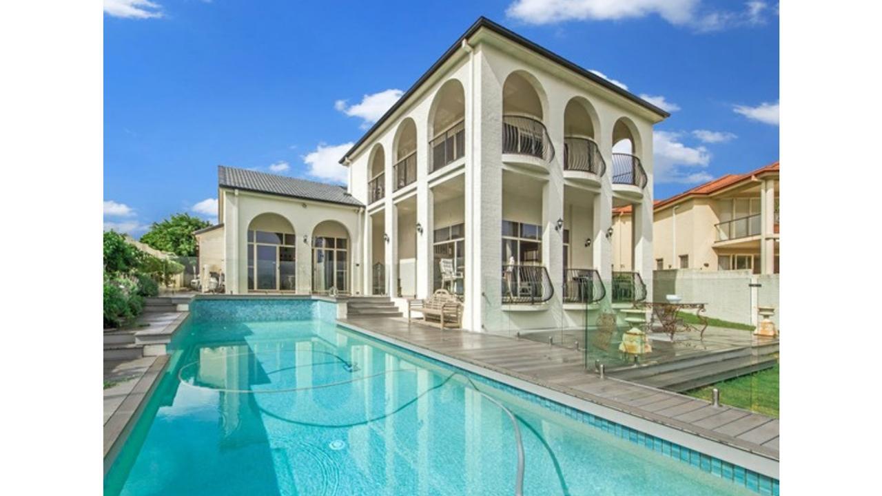 4 Features that Define a Luxury Home