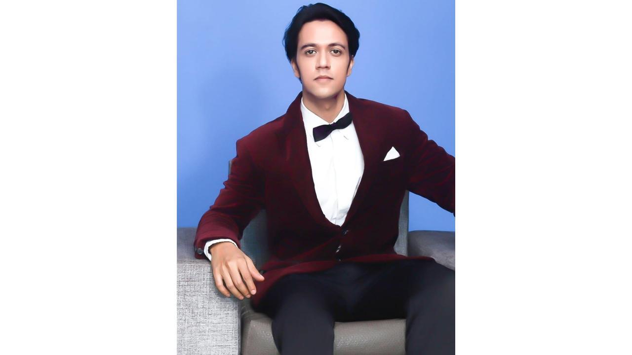 Nadeem Ahmad Khan is all set to make his mark on digital platform with the web series 'Luv with Friendz'