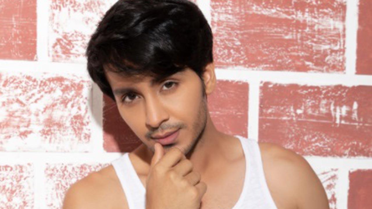 It’s a birthday with loved ones for actor Param Singh