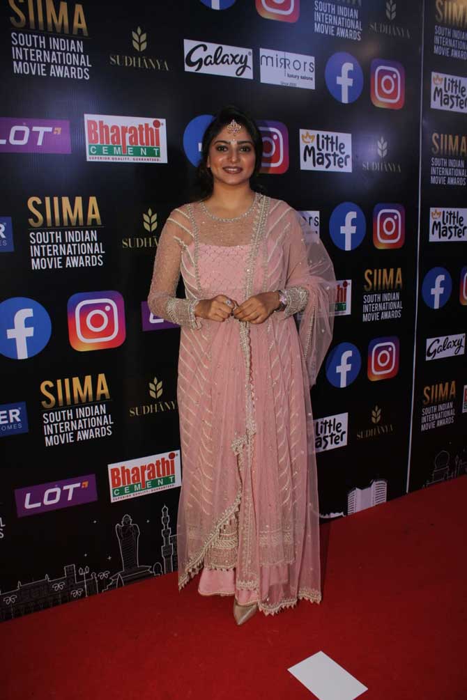 Kannada actress Rachita Ram was also snapped at SIIMA 2021. The actress wore a pretty pink Anarkali suit to the event.
