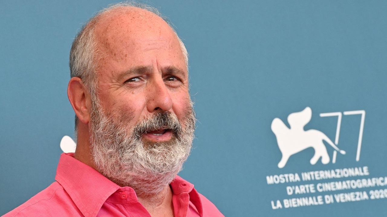 'Notting Hill' director Roger Mitchell dies at 65