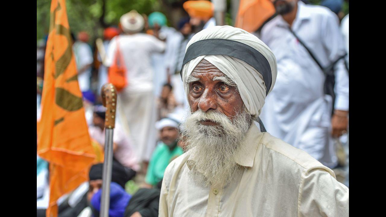 A section of farmers, mainly from Punjab, Haryana and western Uttar Pradesh, has been protesting at Delhi border points against the Centre's three farm laws for over nine months now. Pic/PTI