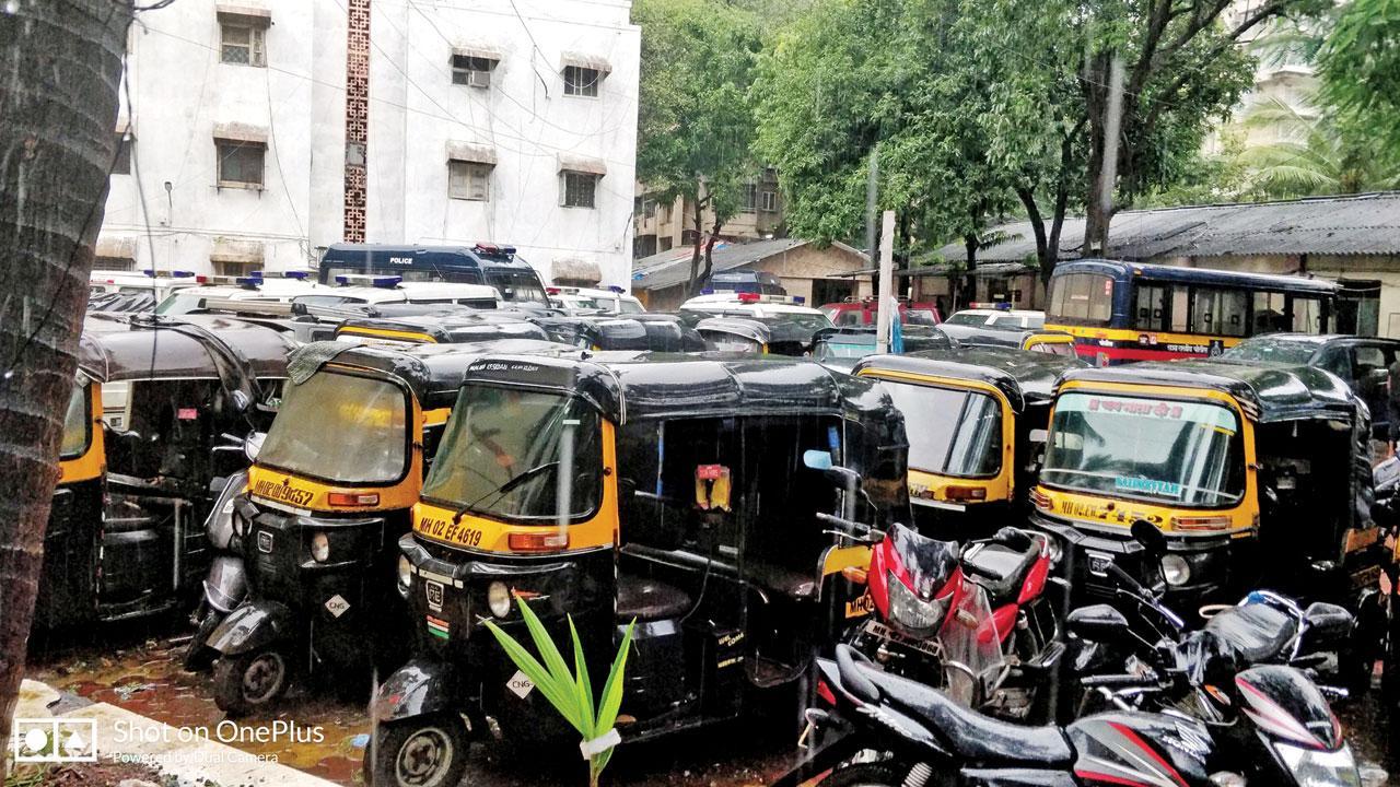 Why Mumbai autos are all over Dhule