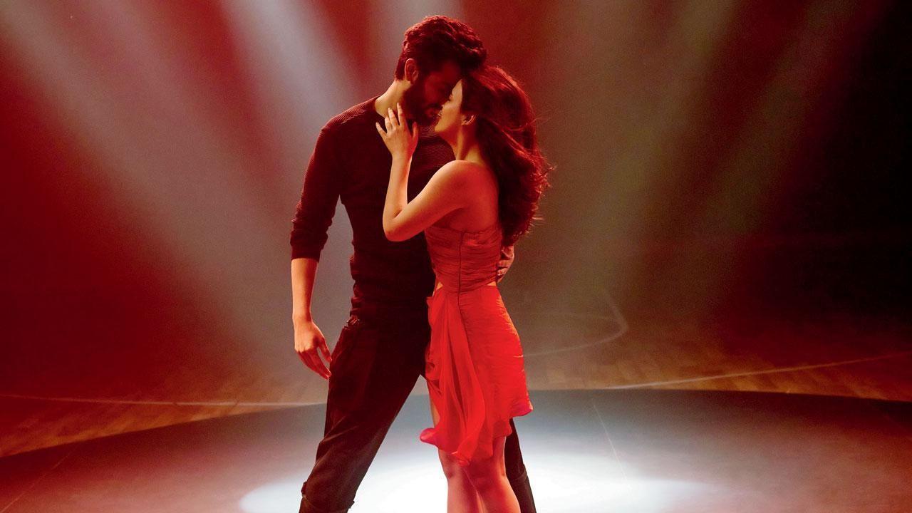 'Shiddat' song: 'Hum Dum' featuring Radhika Madan and Sunny Kaushal is an ode to true love - watch video
