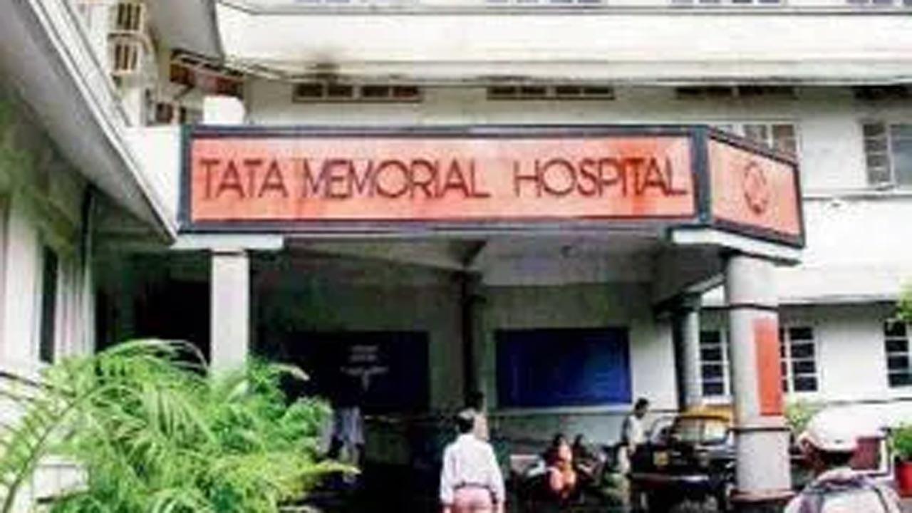Cancer patients, their attendants living in temporary shelters outside Mumbai hospital